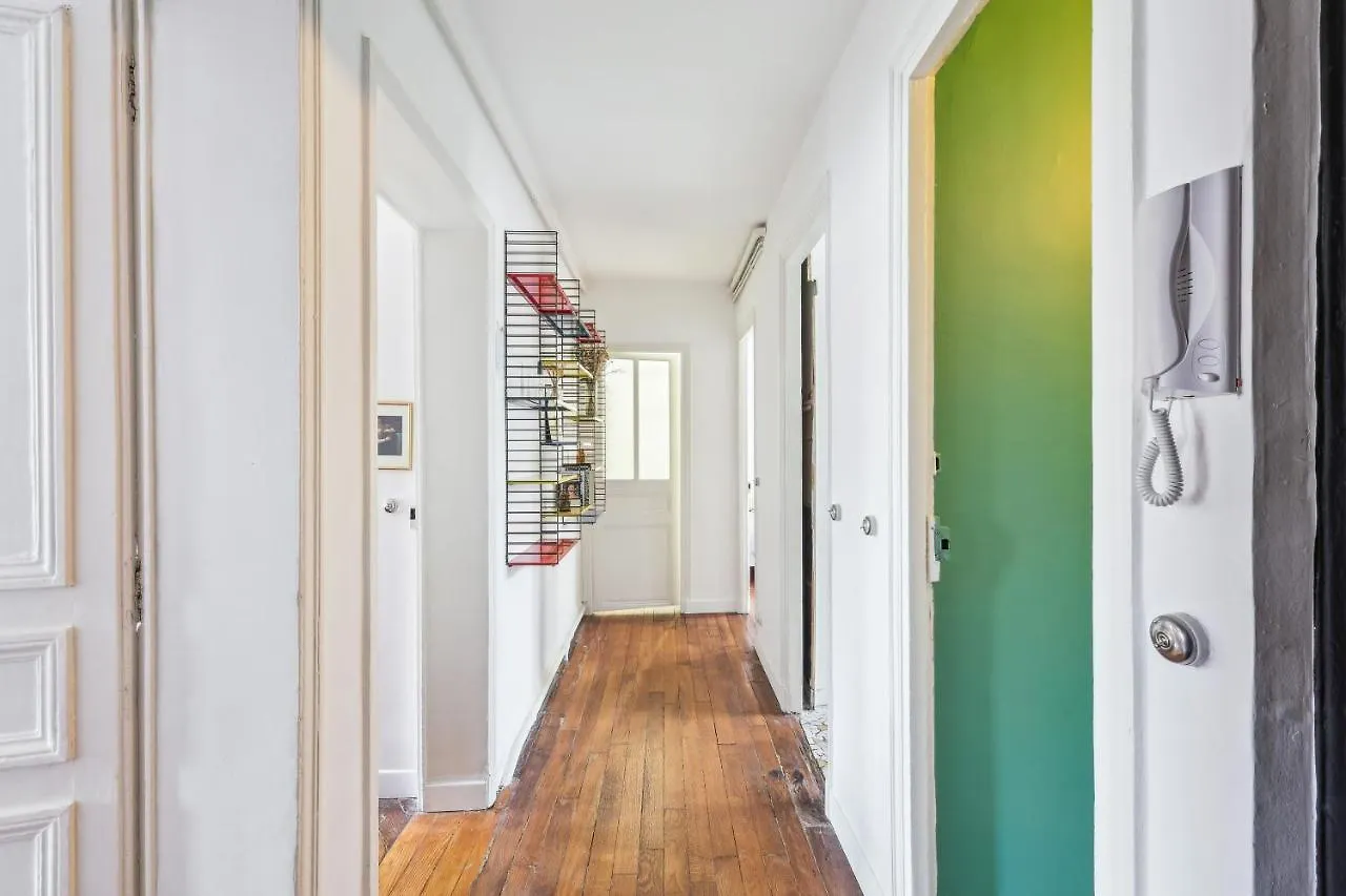 Spacious Apartement 'Canal Saint Martin' For 6 By Weekome Paris